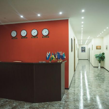 Getaway Hotel Тбилиси Экстерьер фото